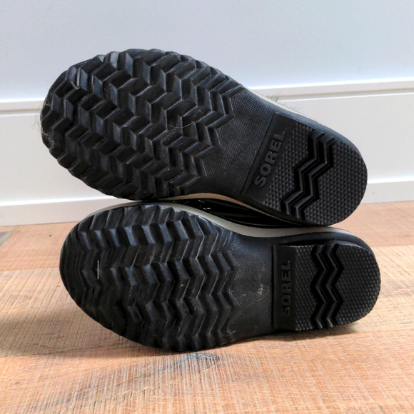 Girls Sorel Winter boots - Picture 3 of 5